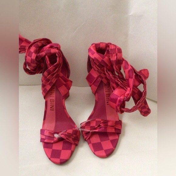 SALE OFR🆕GIANNI BINI ASTRAAHH CHECKERED WRAP  BLOCK HEEL (Sz 6& 6.5) - Picture 3 of 15